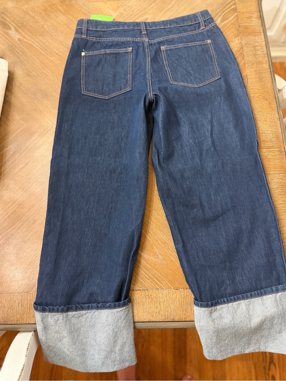 kate spade dark blue denim crop jeans  with contrast stitching - Picture 3 of 4